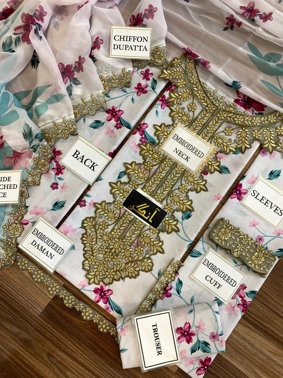 AFROZEH CHIKANKARI EMBROIDERED LUXURY LAWN PRINTED UNSTITCED 3pc✓