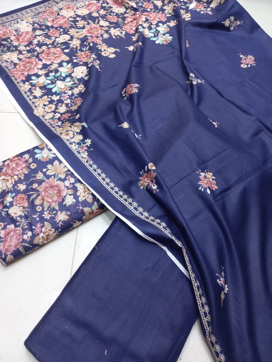 AL KARAM KASTORI 3PCS LAWN PRENTED SHRIT & PRENTED TROUSER WITH LAWN DUPATTA.