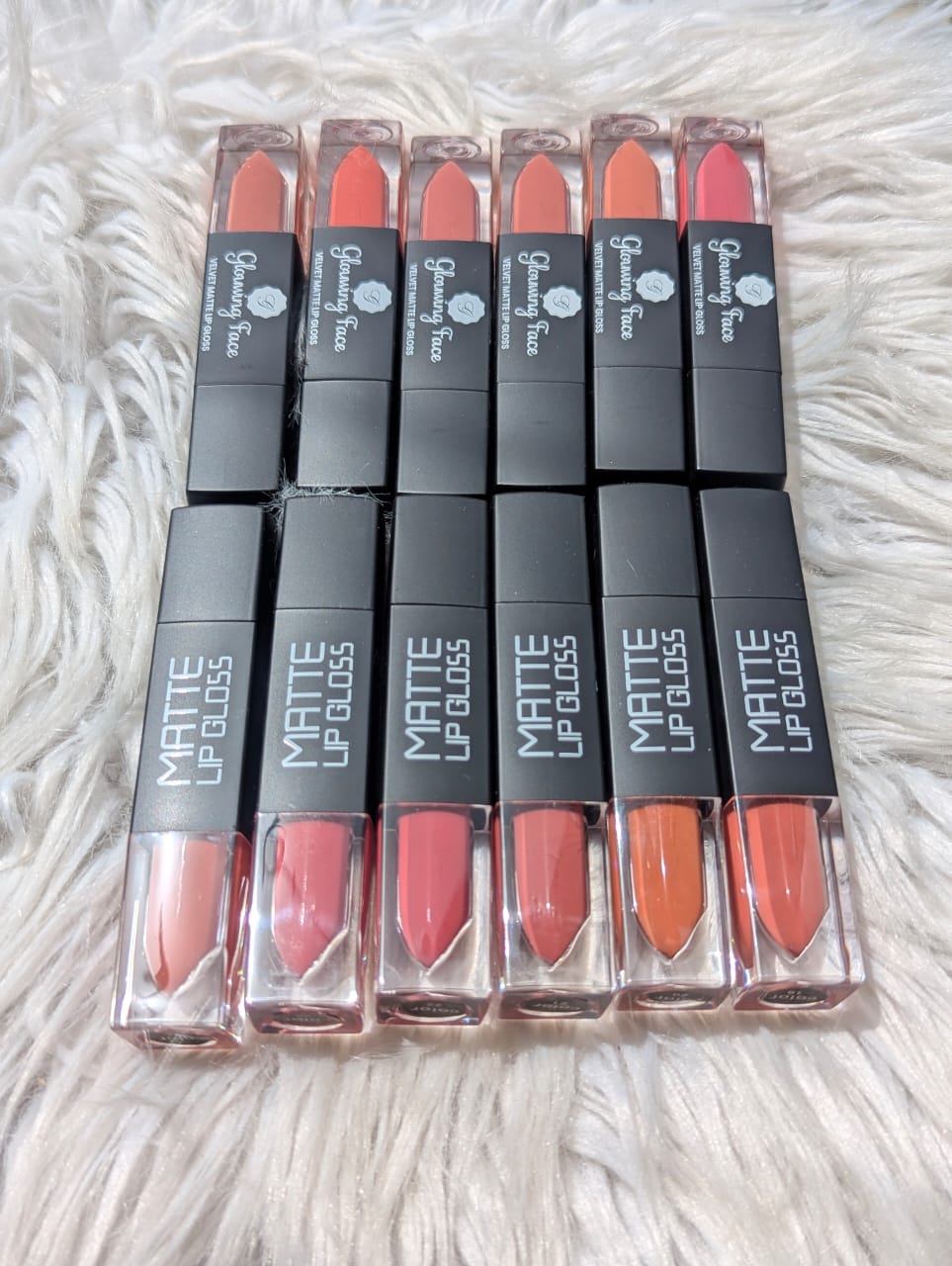 GLOWING FACE VELVET MATTE LIP GLOSS