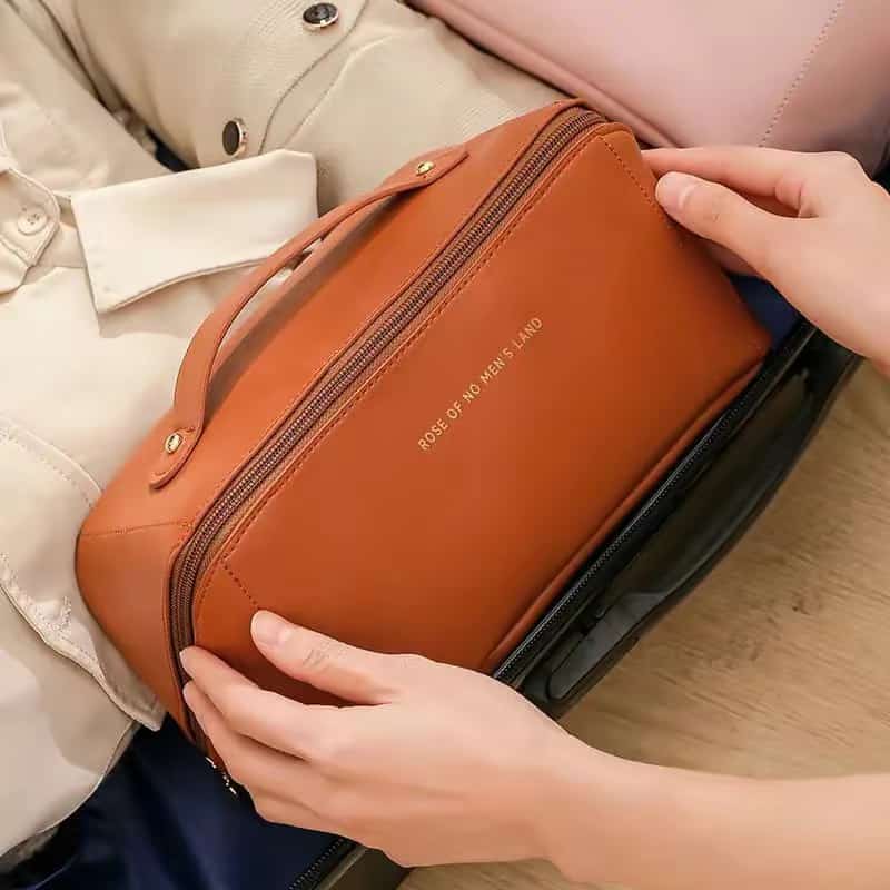 LARGE-CAPACITY COSMETIC BAG PORTABLE PU MAKEUP POUCH