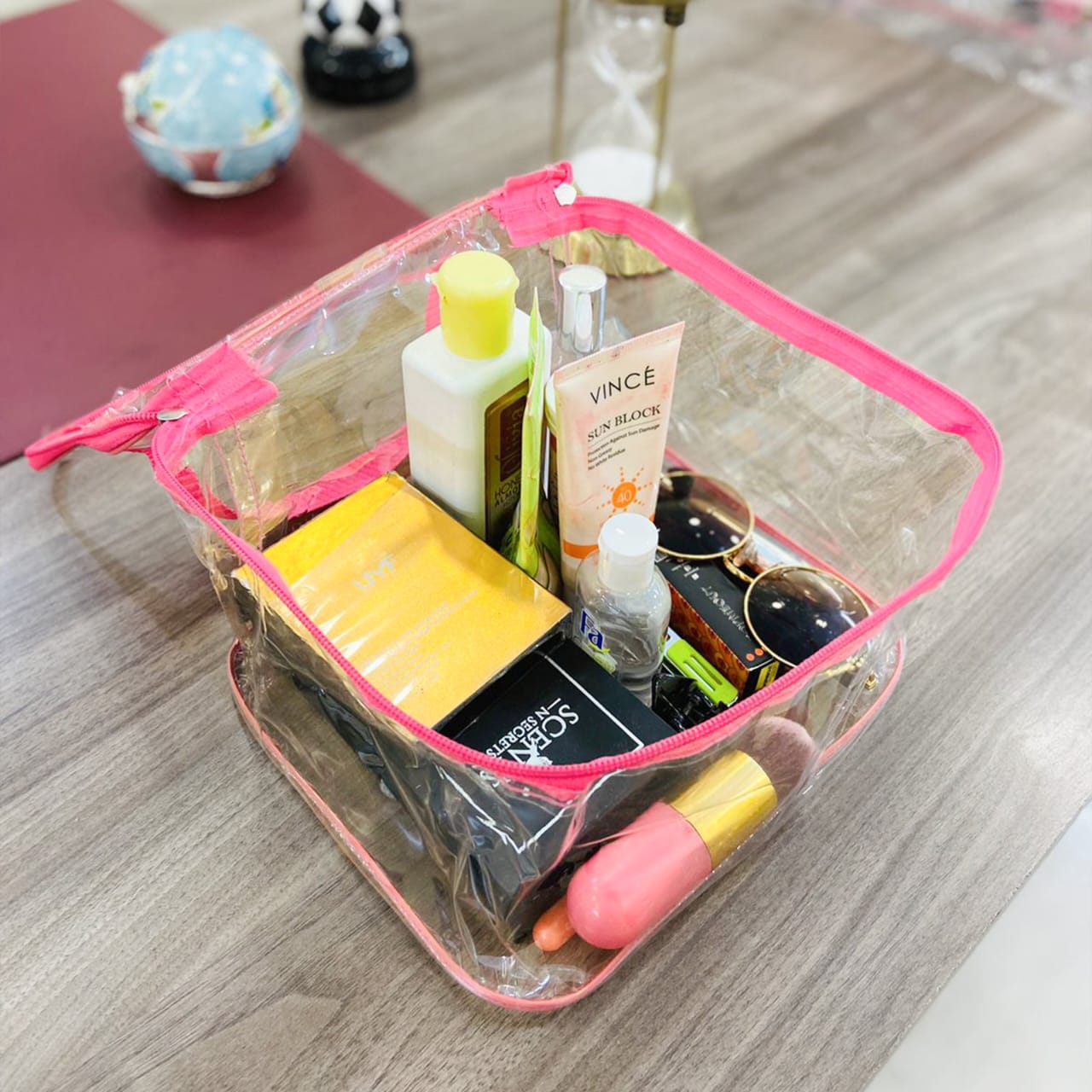 TRANSPARENT WATERPROOF SQUARE COSMETICS ORGANIZER
