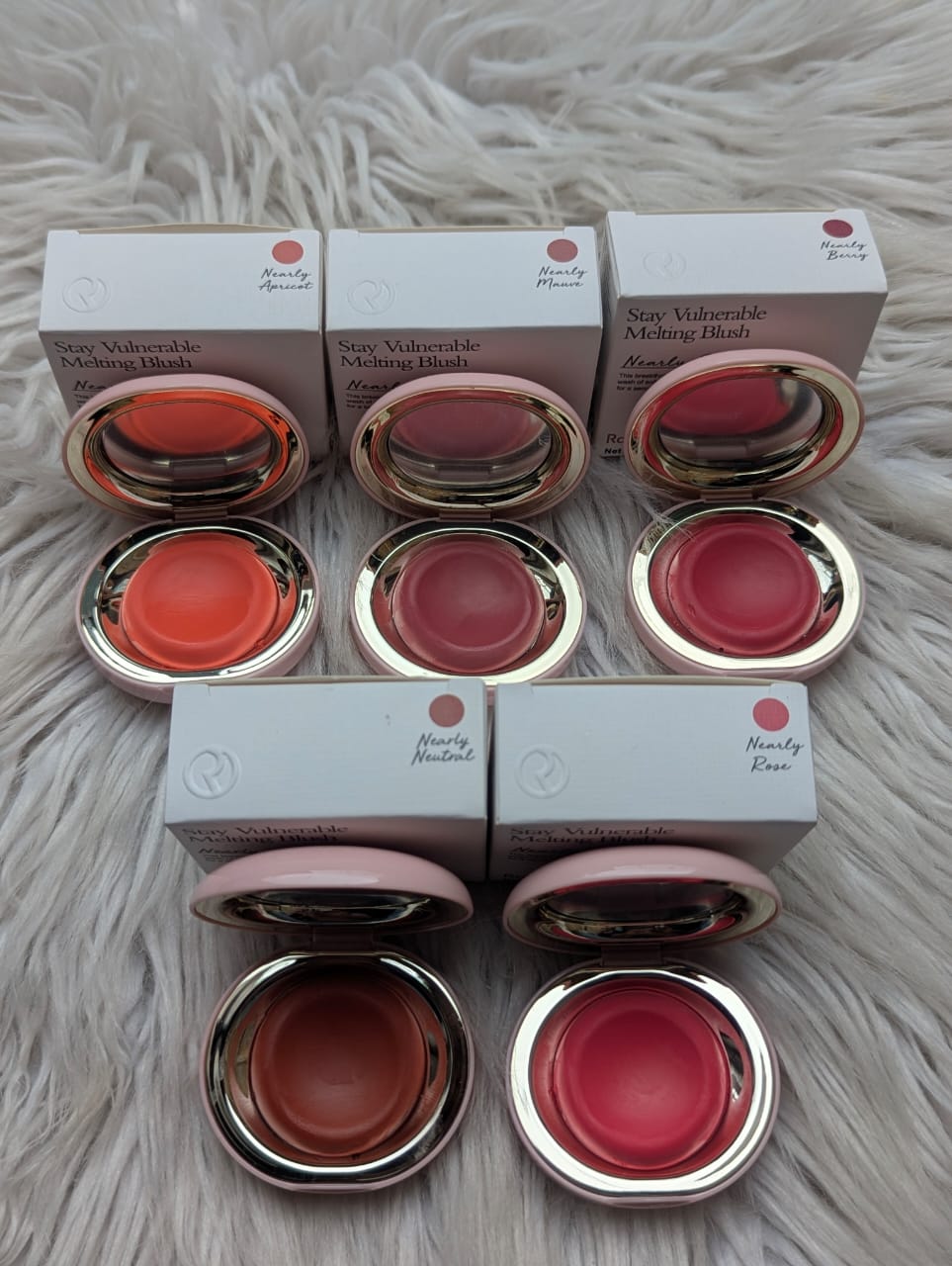 RARE BEAUTY STAY VULNERABLE MELTING CREAM