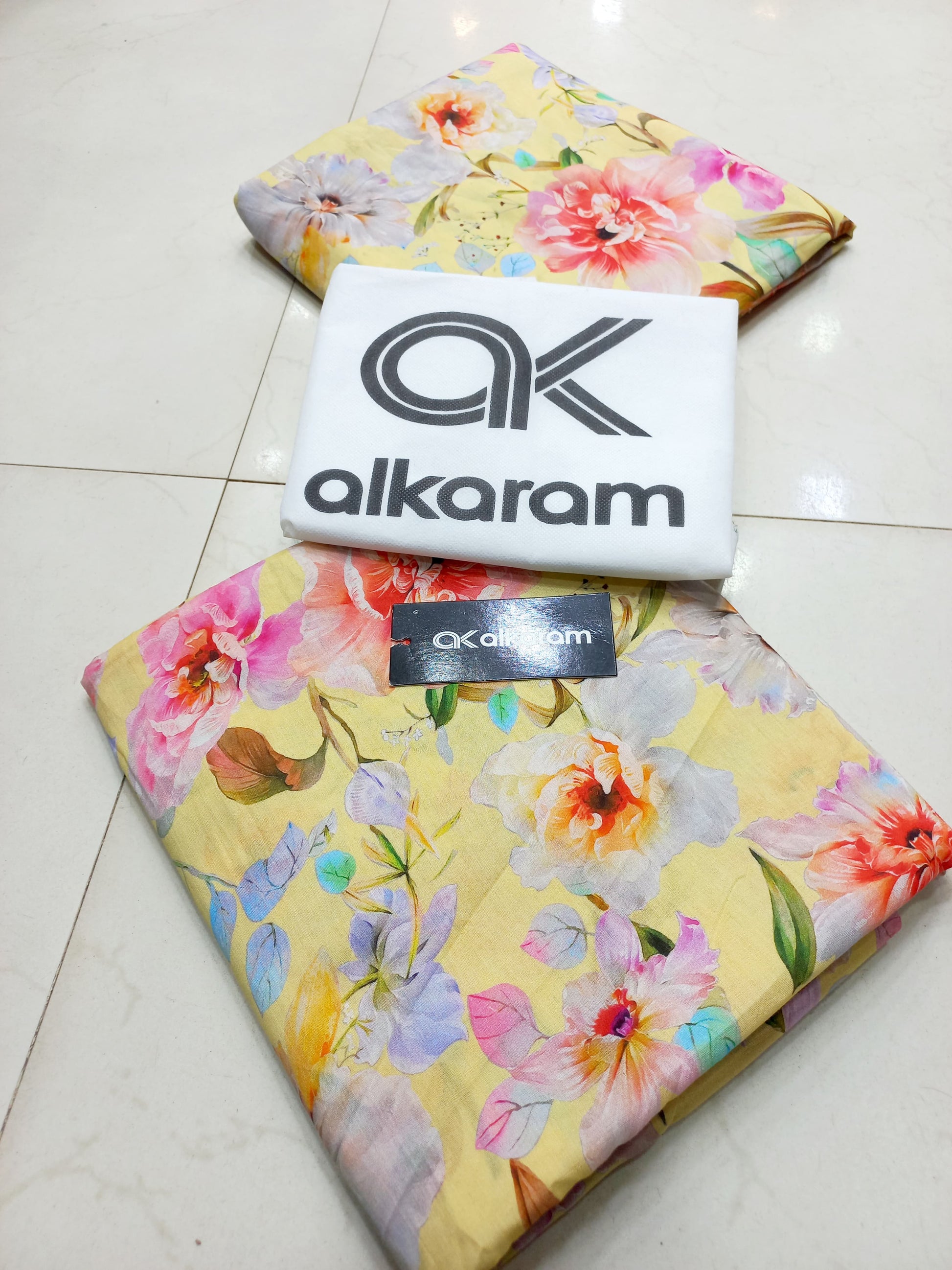 A K BIN KHALIL PRINTED 2 PIECE LAWN COLLECTION !
