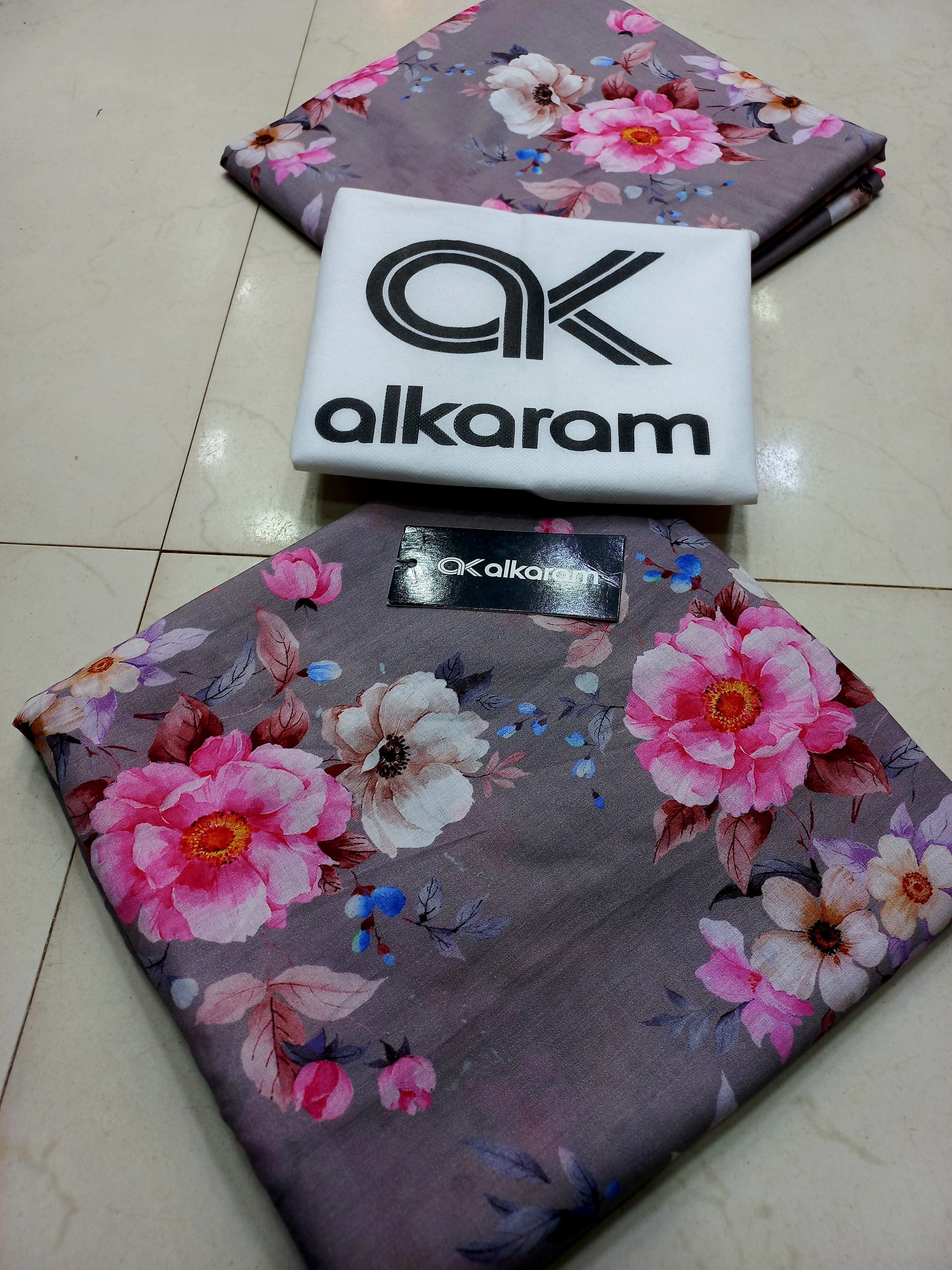 A K BIN KHALIL PRINTED 2 PIECE LAWN COLLECTION !