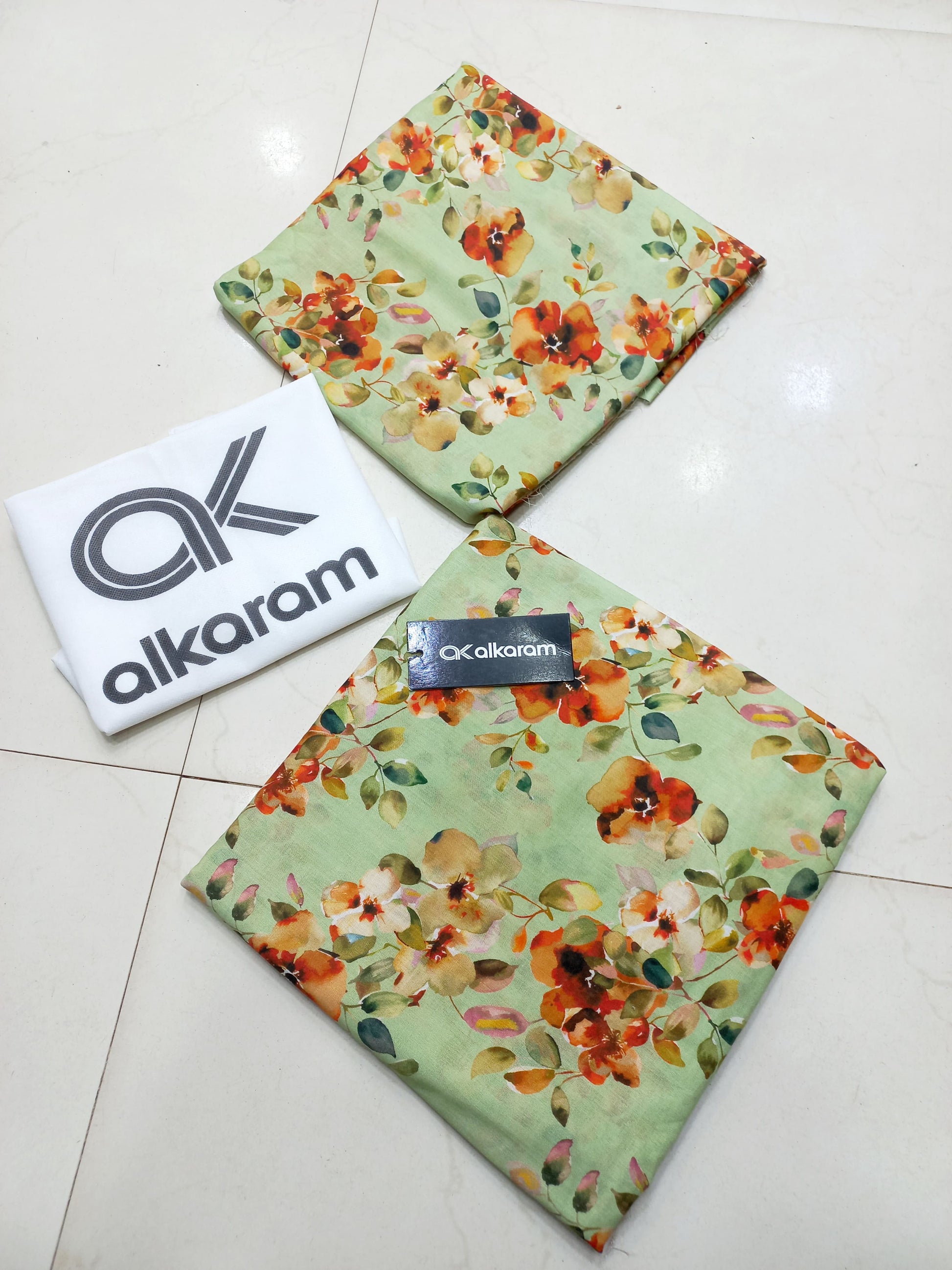 A K BIN KHALIL PRINTED 2 PIECE LAWN COLLECTION !