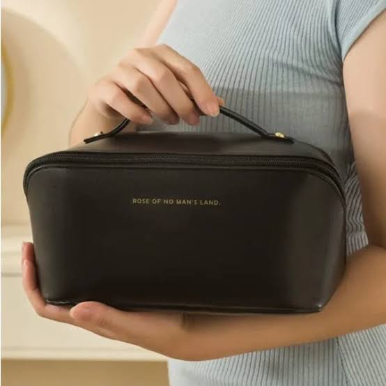 LARGE-CAPACITY COSMETIC BAG PORTABLE PU MAKEUP POUCH