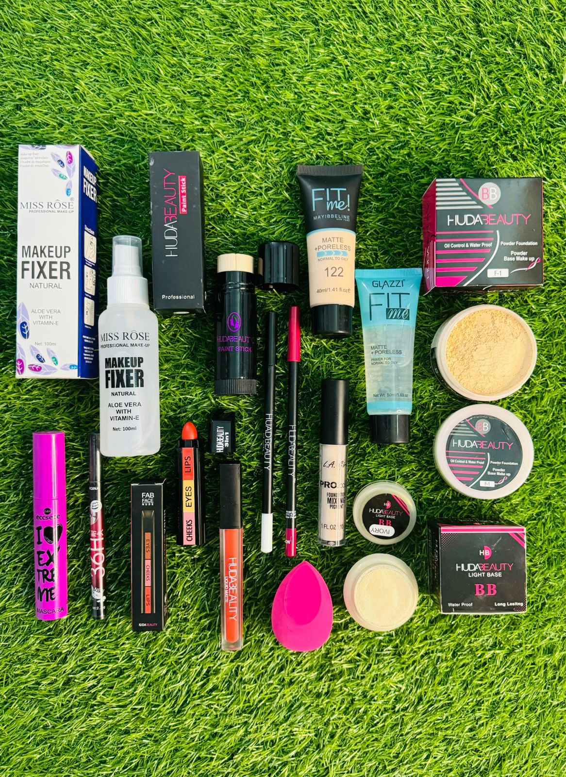 DEAL 02 14 ITEMS MAKEUP