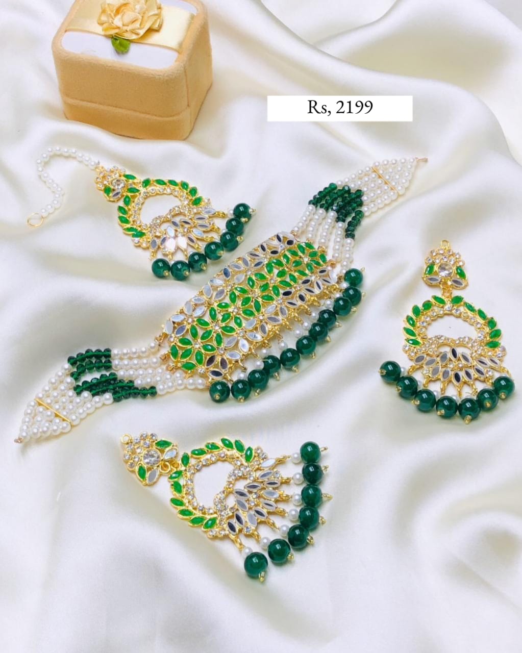 PEARL NECKLACE SET