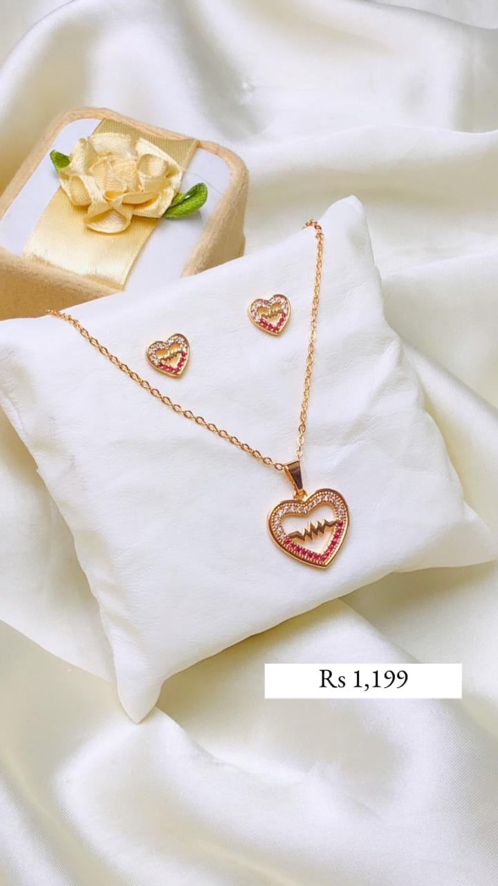 HEART SHAPE LOCKET EARING SET