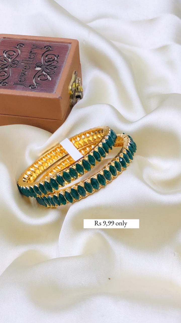 DESIGNER BANGALS