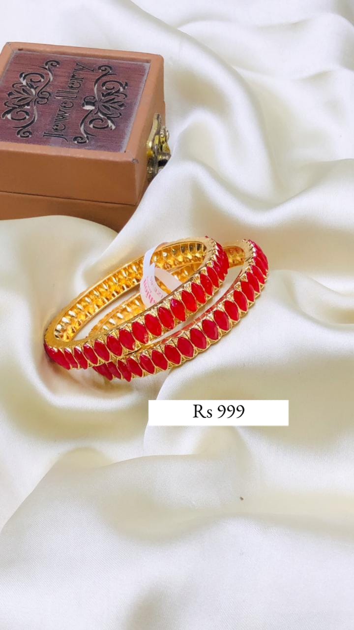 DESIGNER BANGALS