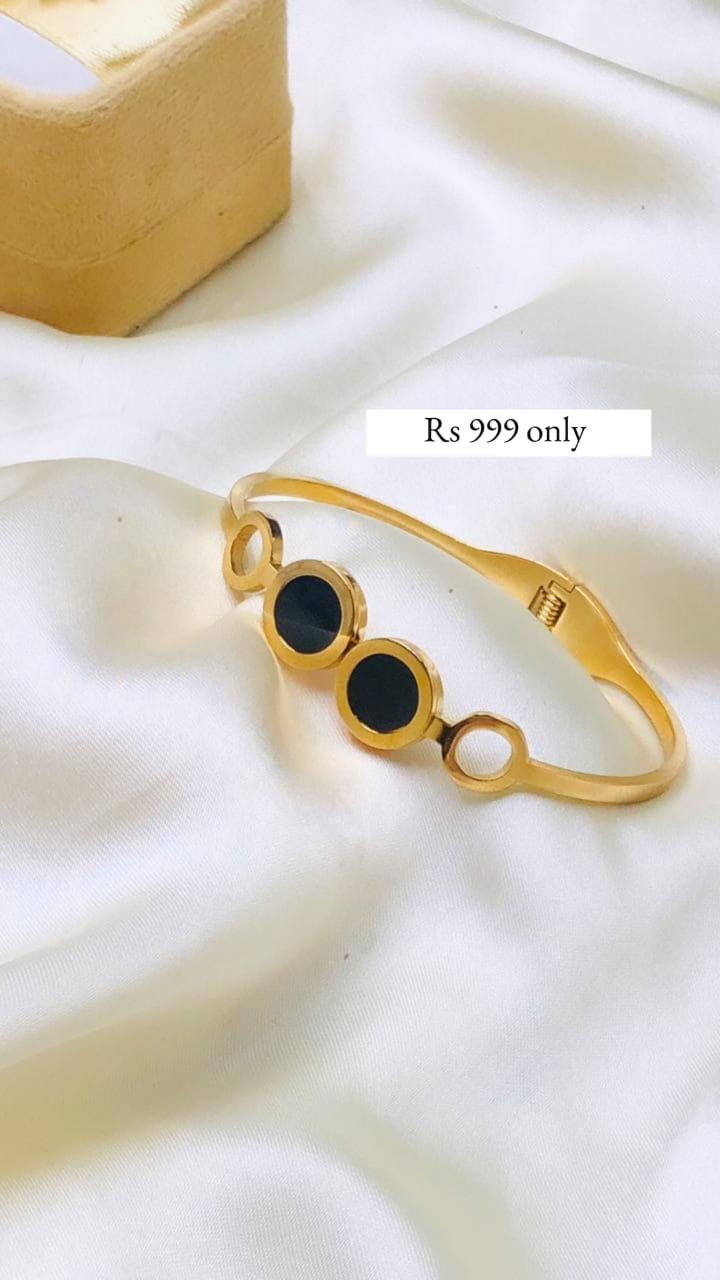 BLACK GEM BRACELET