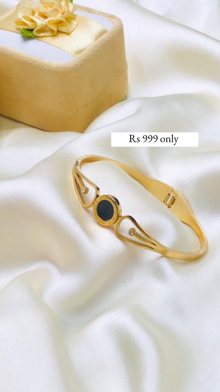 BLACK GEM BRACELET