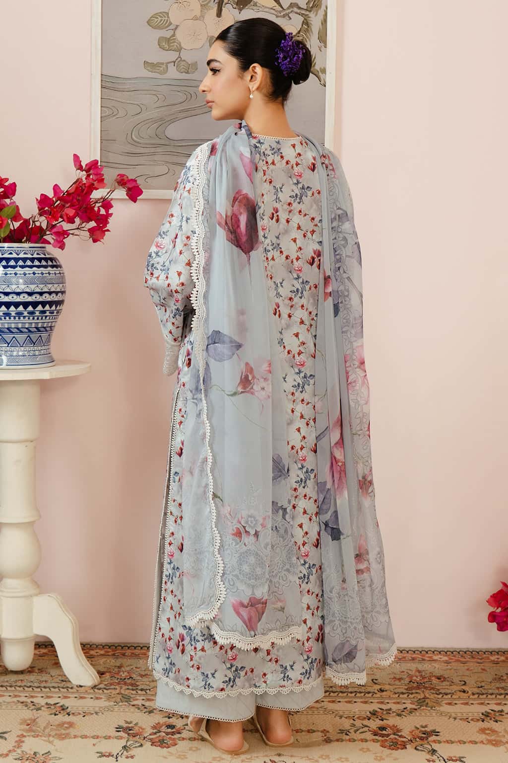 AFROZEH CHIKANKARI EMBROIDERED LUXURY LAWN PRINTED UNSTITCED 3pc✓