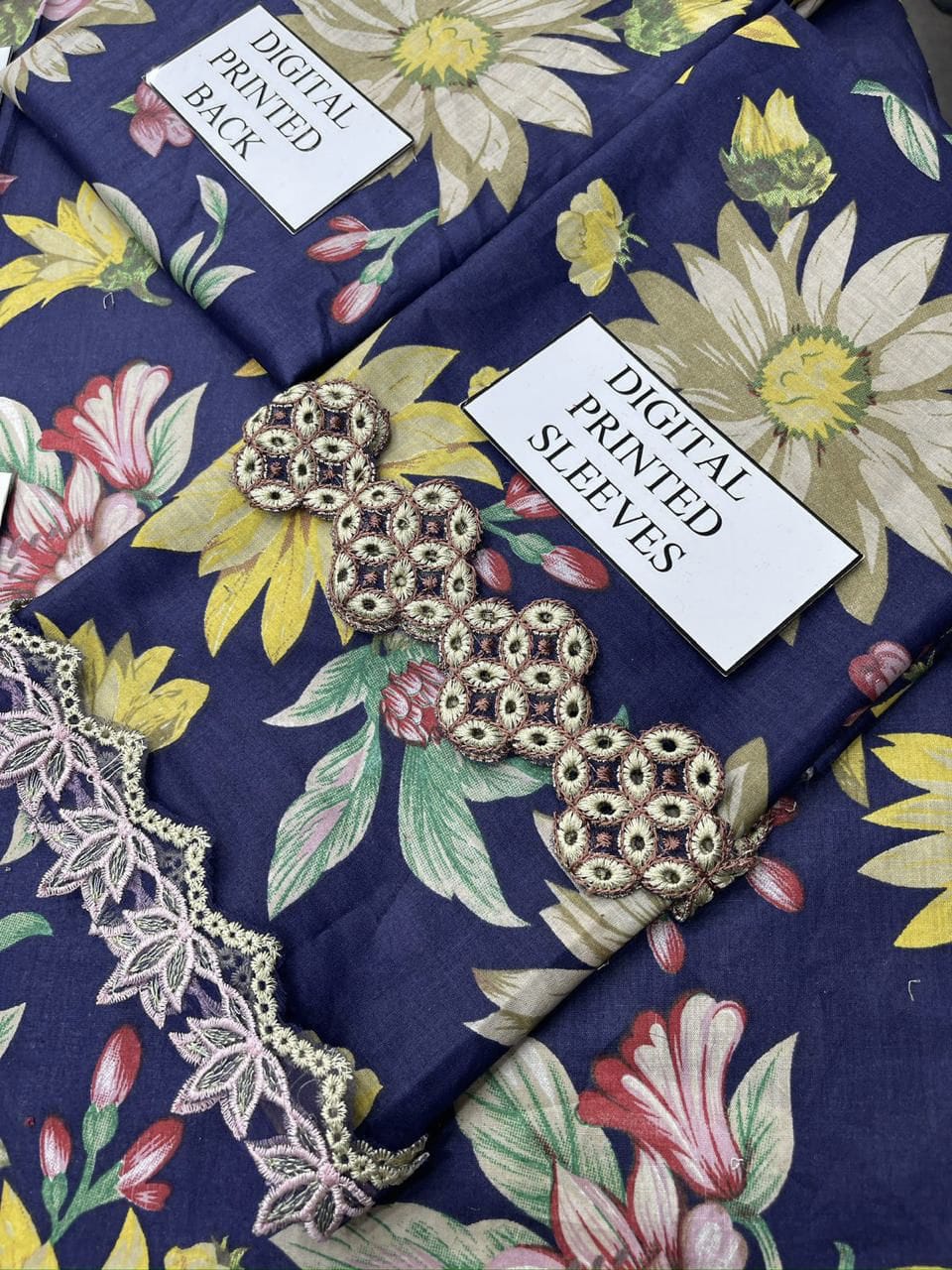 BAROQUE LAWN PRINTED EMBROIDERED PATCH-WORK UNSTITCEd 3pc✓