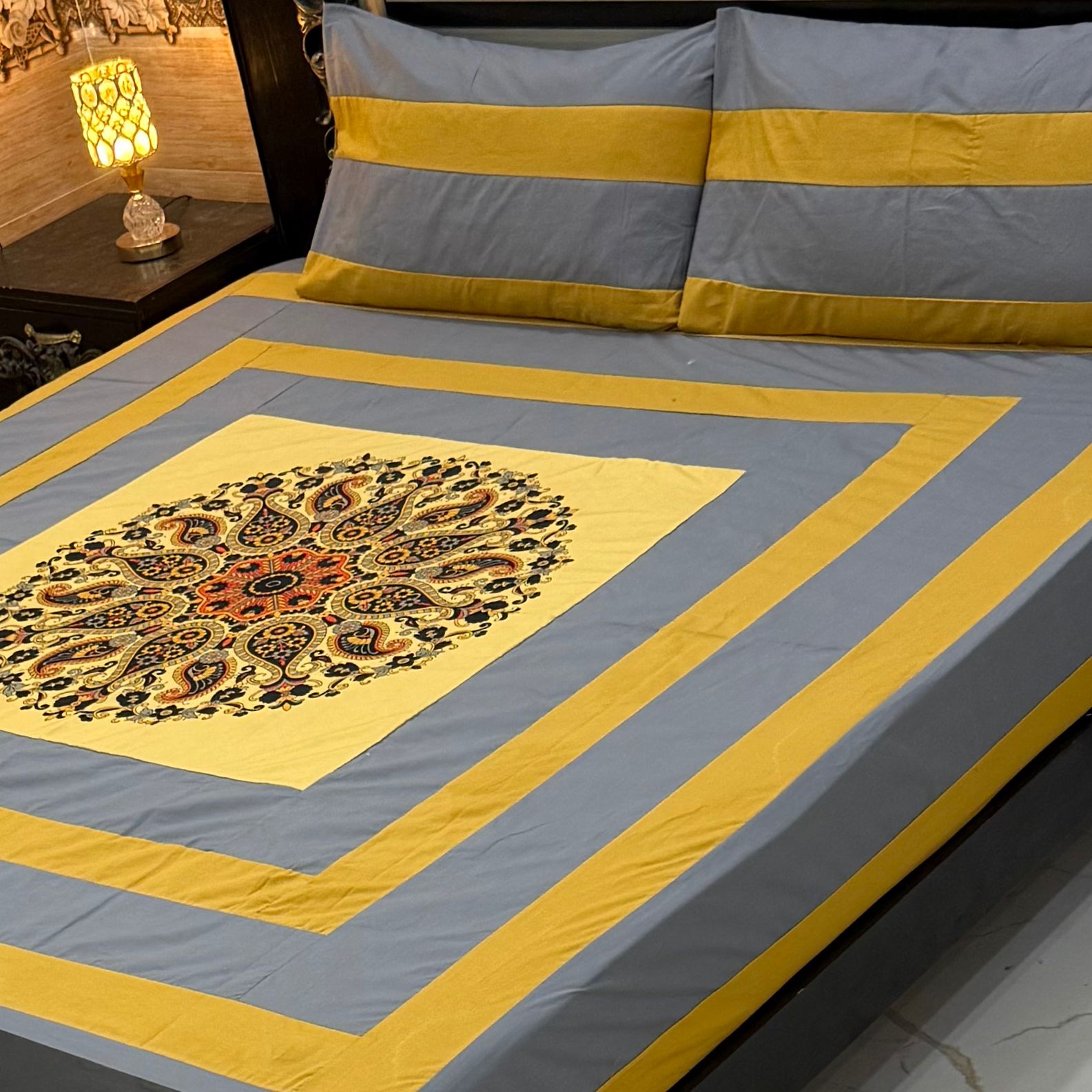 DIGITAL GOLD PANEL BEDSHEET🛌🛌🛌