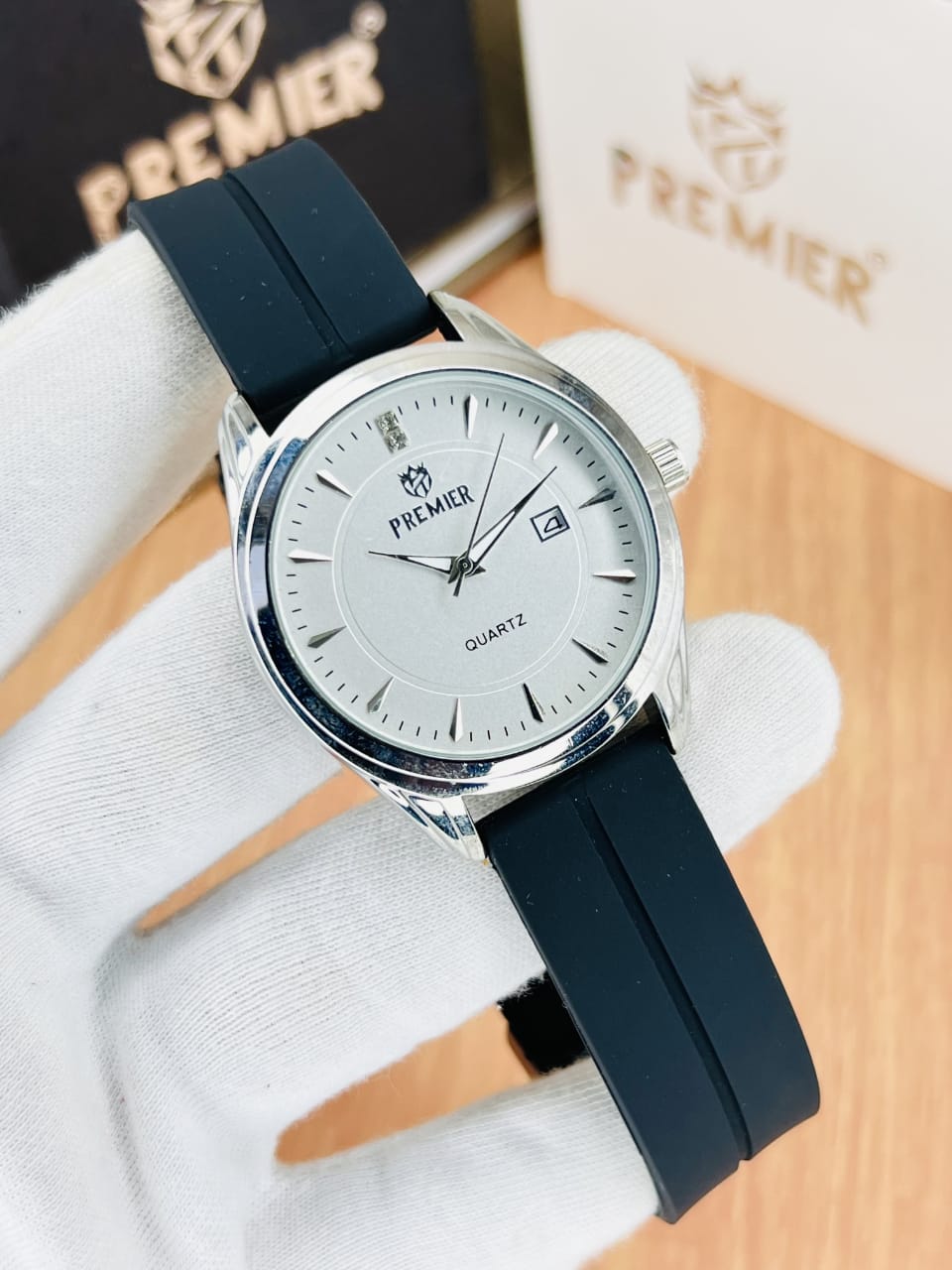 THE PREMIER MEN’S WATCH.