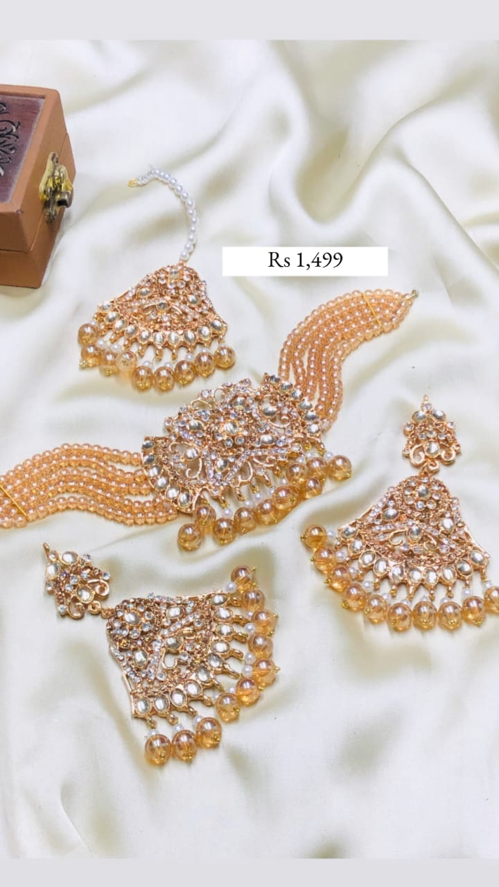 Necklace Set