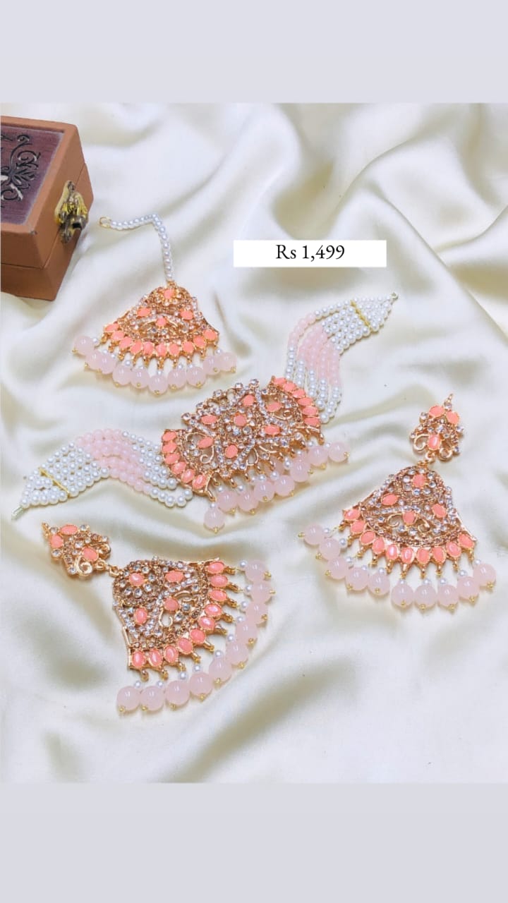 Necklace Set