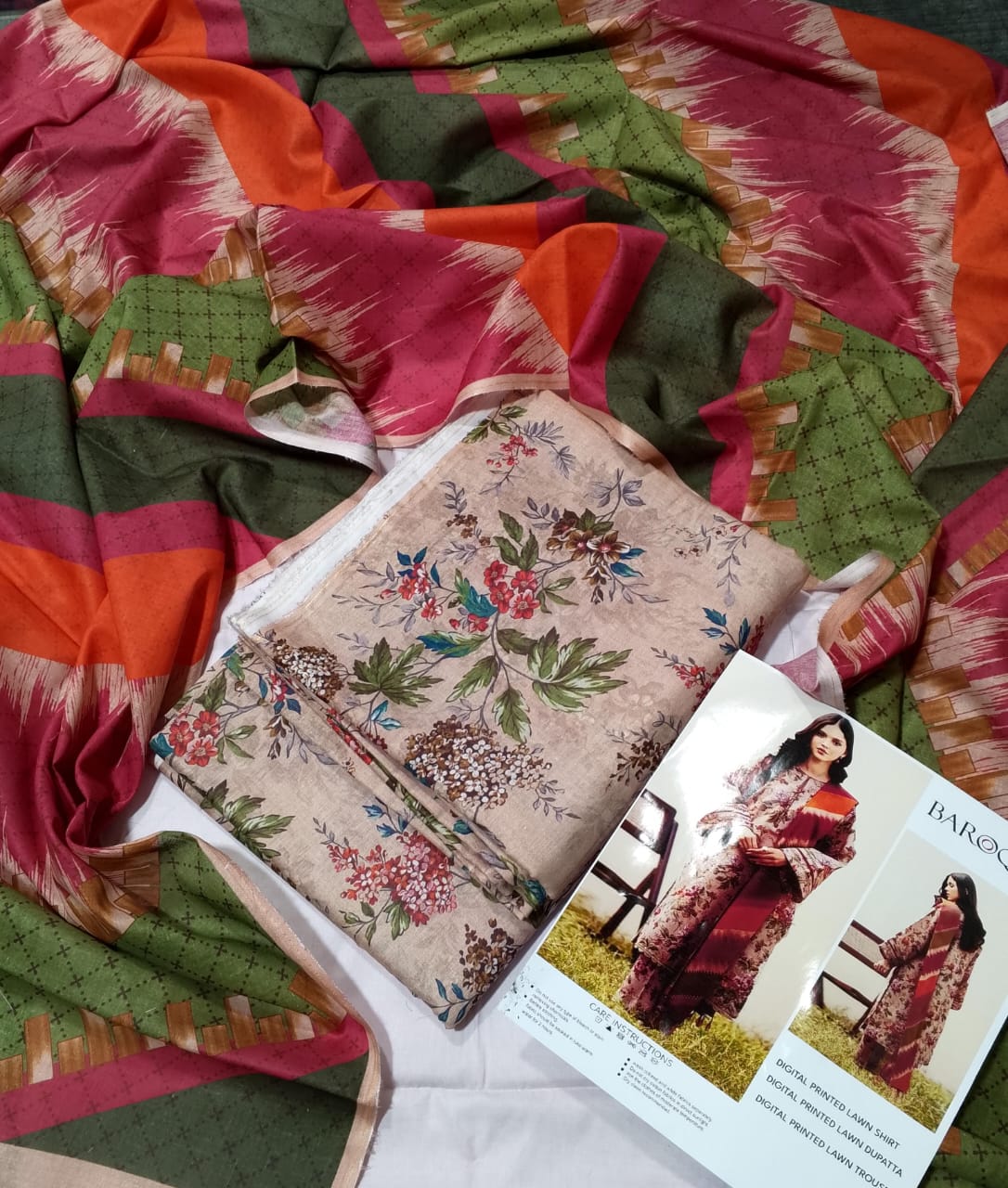 BAROQUE LAWN ALL OVER PRINTED UNSTITCED 3PC✓