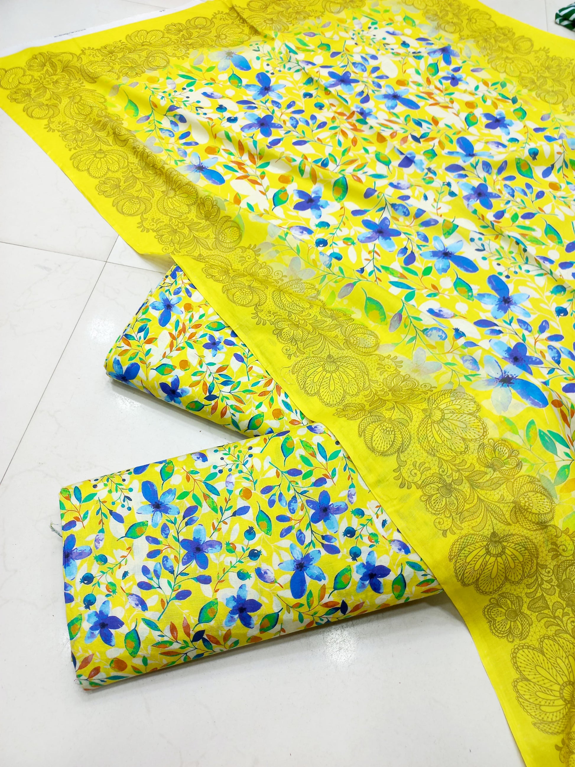 AL KARAM KASTORI 3PES LAWN PRINTED SHRIT  PRINTED TROUSER WITH LAWN DUPATTA