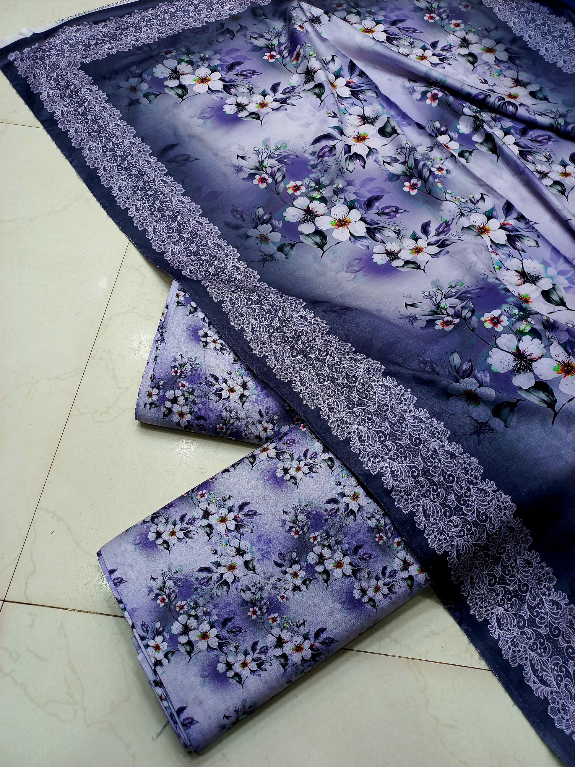 AL KARAM KASTORI 3PES LAWN PRINTED SHRIT  PRINTED TROUSER WITH LAWN DUPATTA