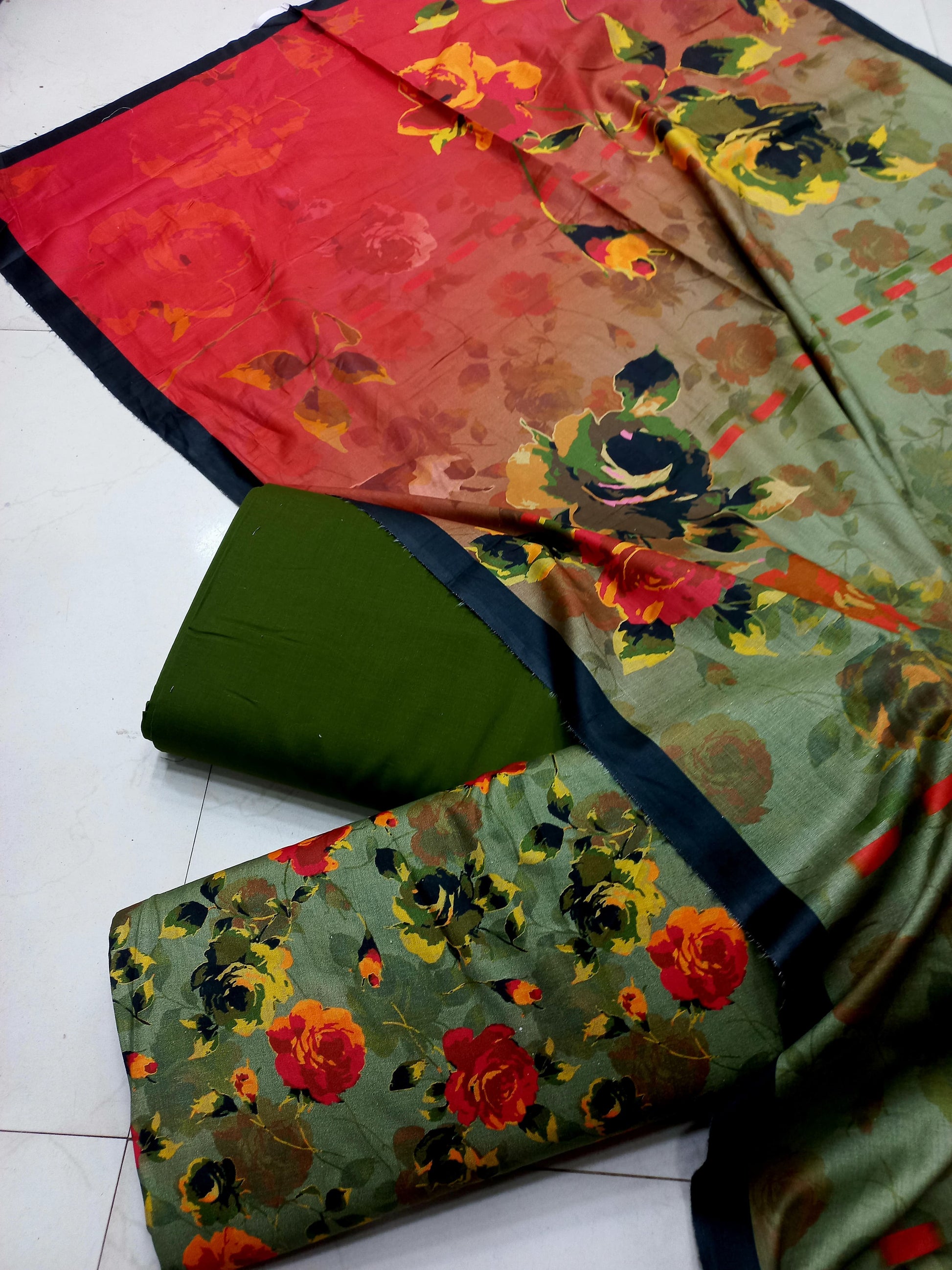 AL KARAM KASTORI 3PES LAWN PRINTED SHRIT  PRINTED TROUSER WITH LAWN DUPATTA
