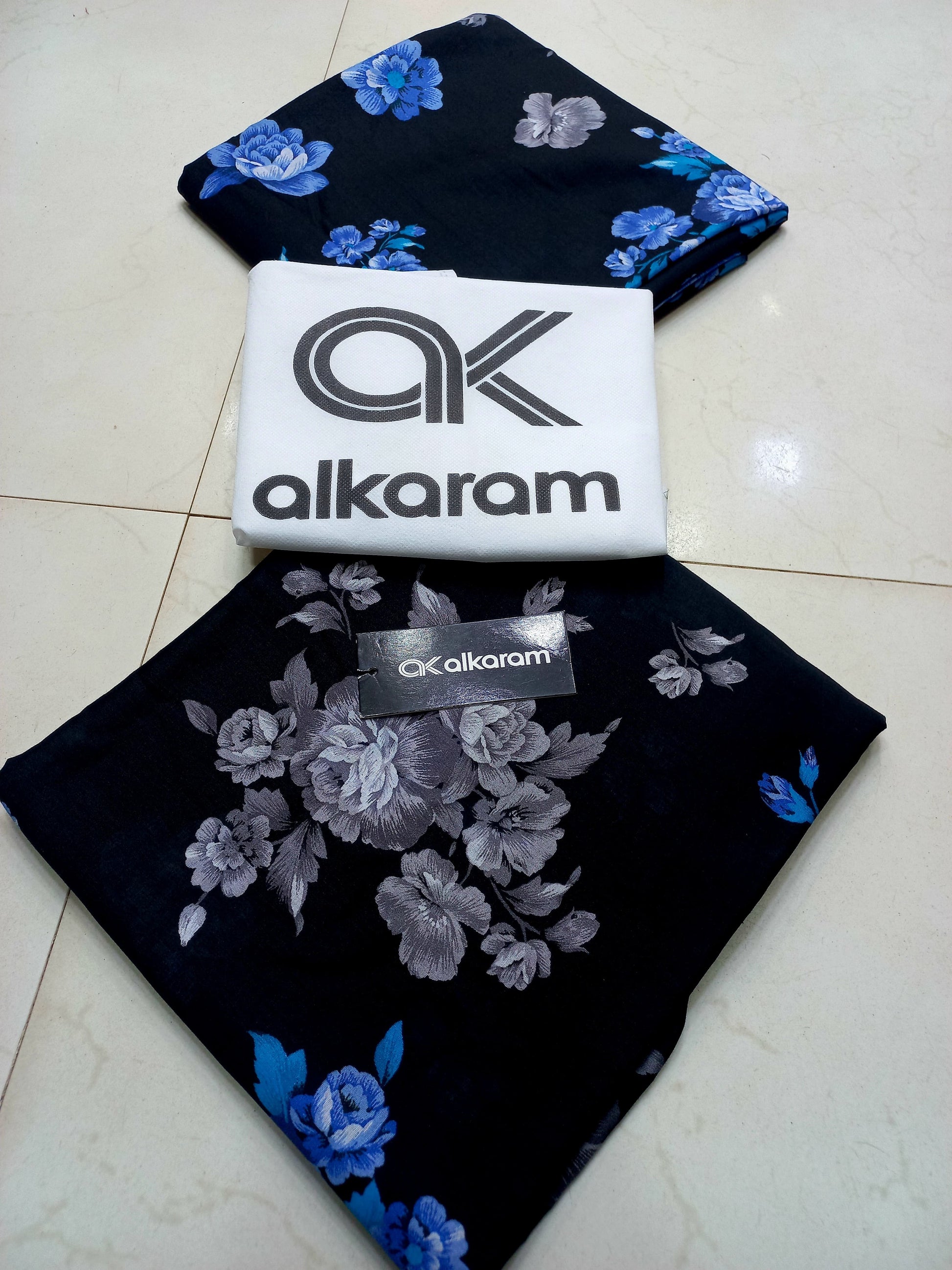 A K BIN KHALIL PRINTED 2 PIECE LAWN COLLECTION !