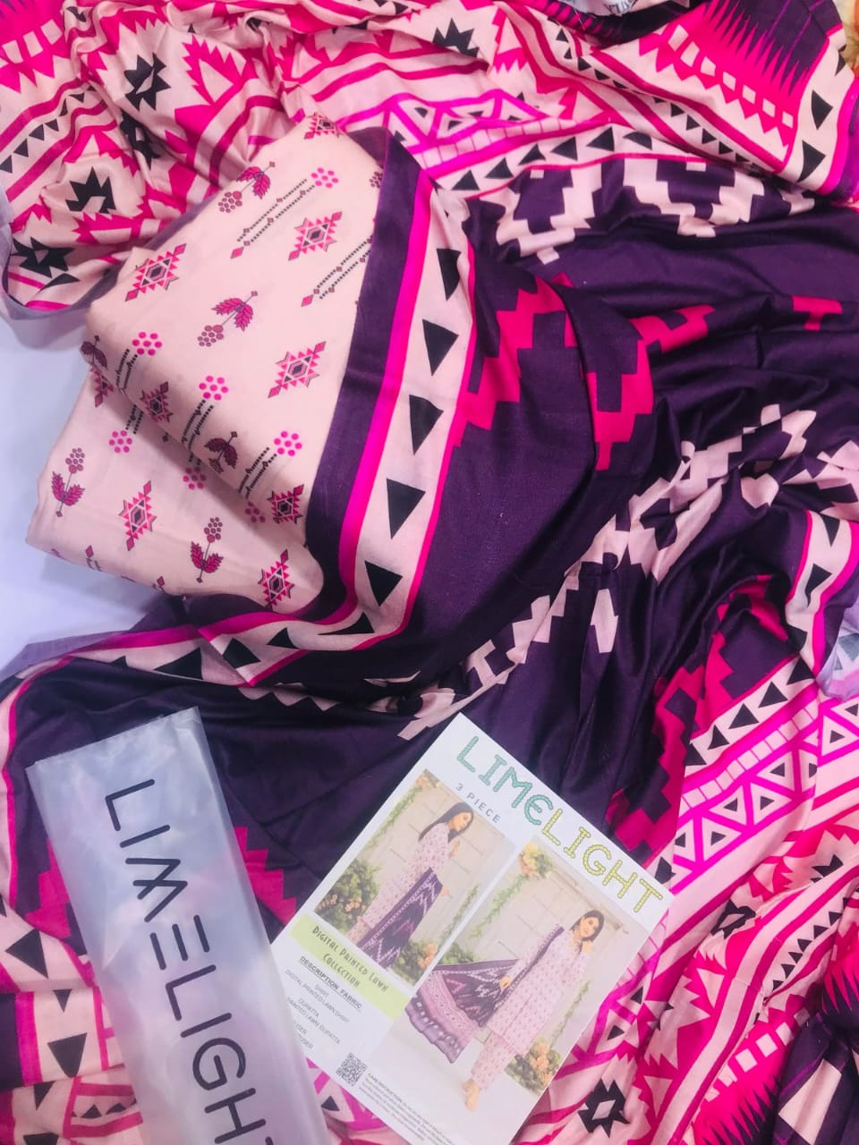 DIGITAL PRINTED PREMIUM 3PC LAWN COLLECTION 2K25