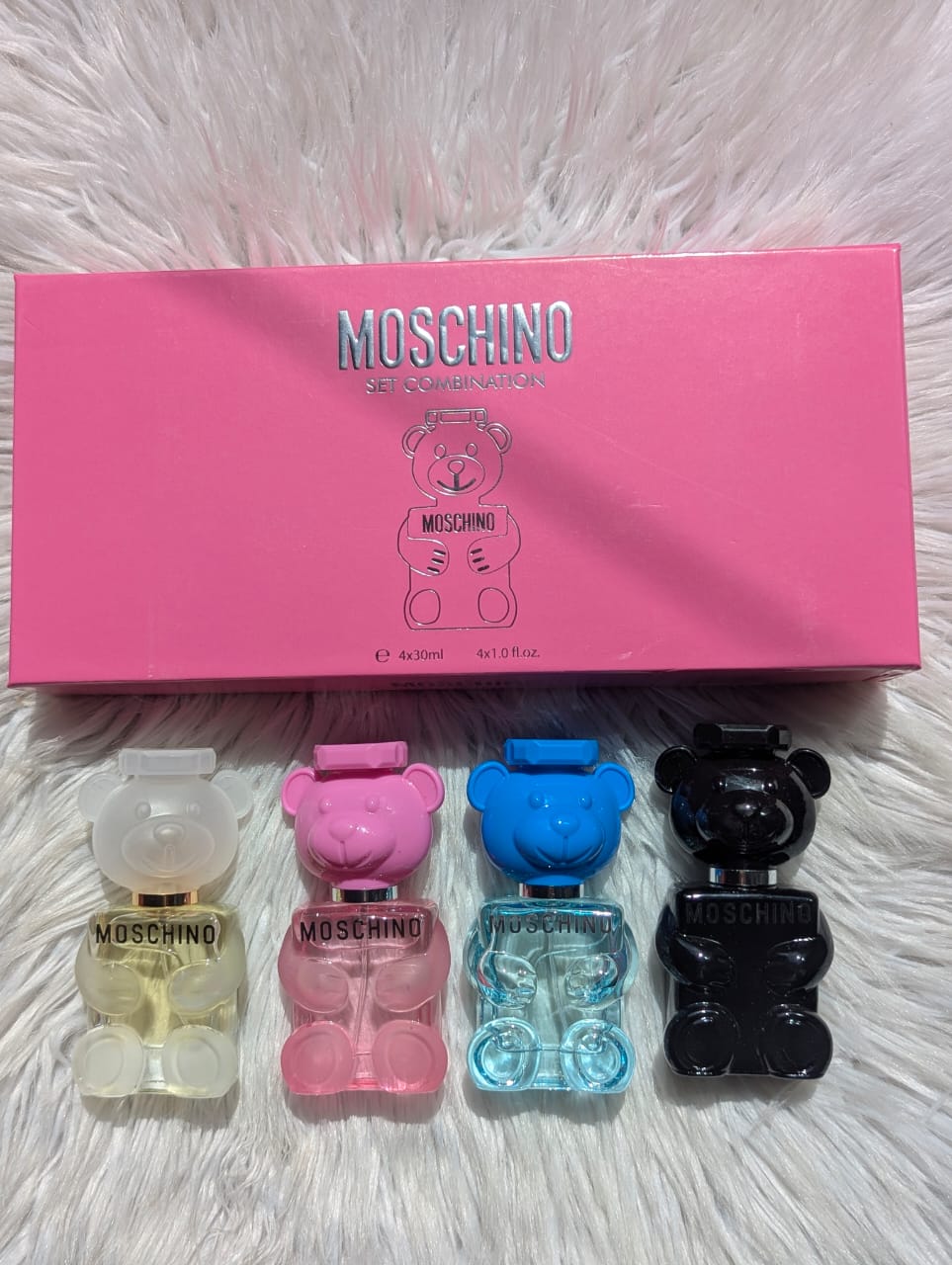 MOSCHINO set combination 4×30ml